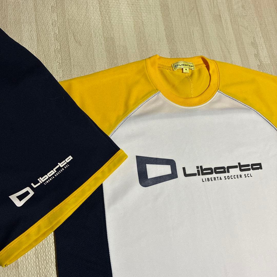 リベルタ ユニフォーム 上下 Mサイズ