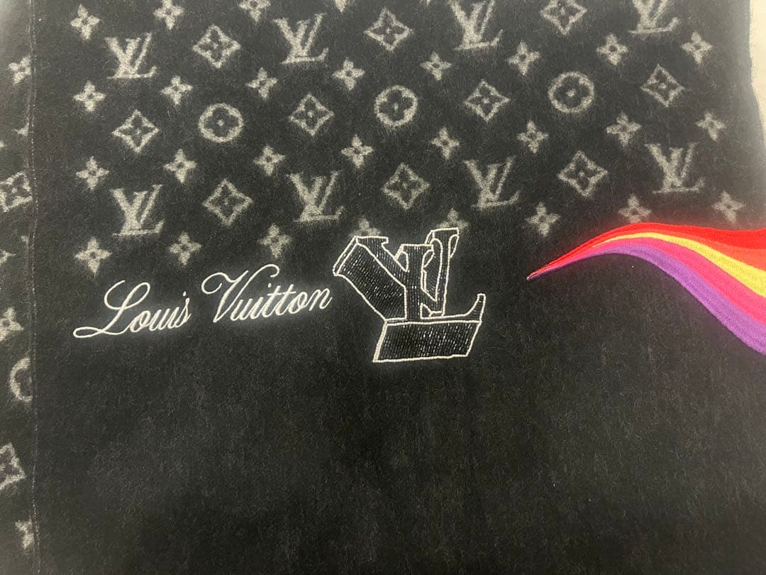 Louis Vuitton ブラック マフラー 100%カシミヤ