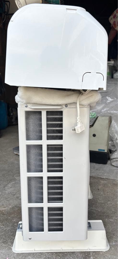 コロナ　ルームエアコン　CSH-N2223R 2024年製 100V 6畳