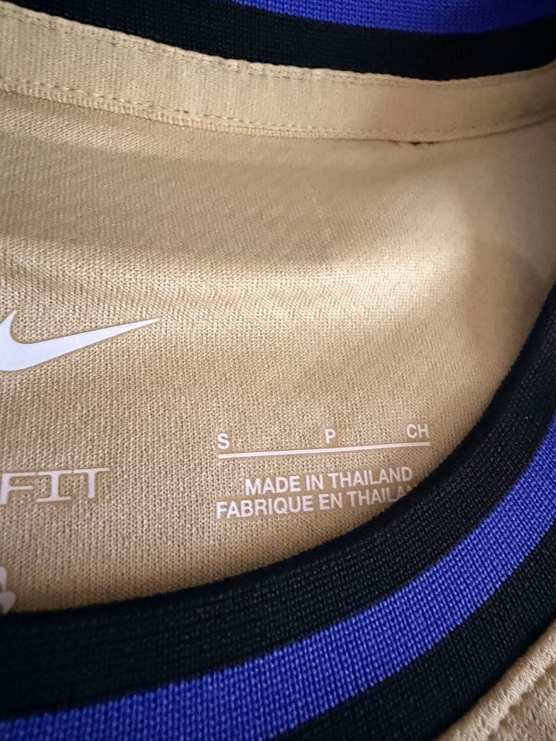 【即発送/正規品】レヴァンドフスキ　バルセロナ　アウェイ　ユニフォーム　2025