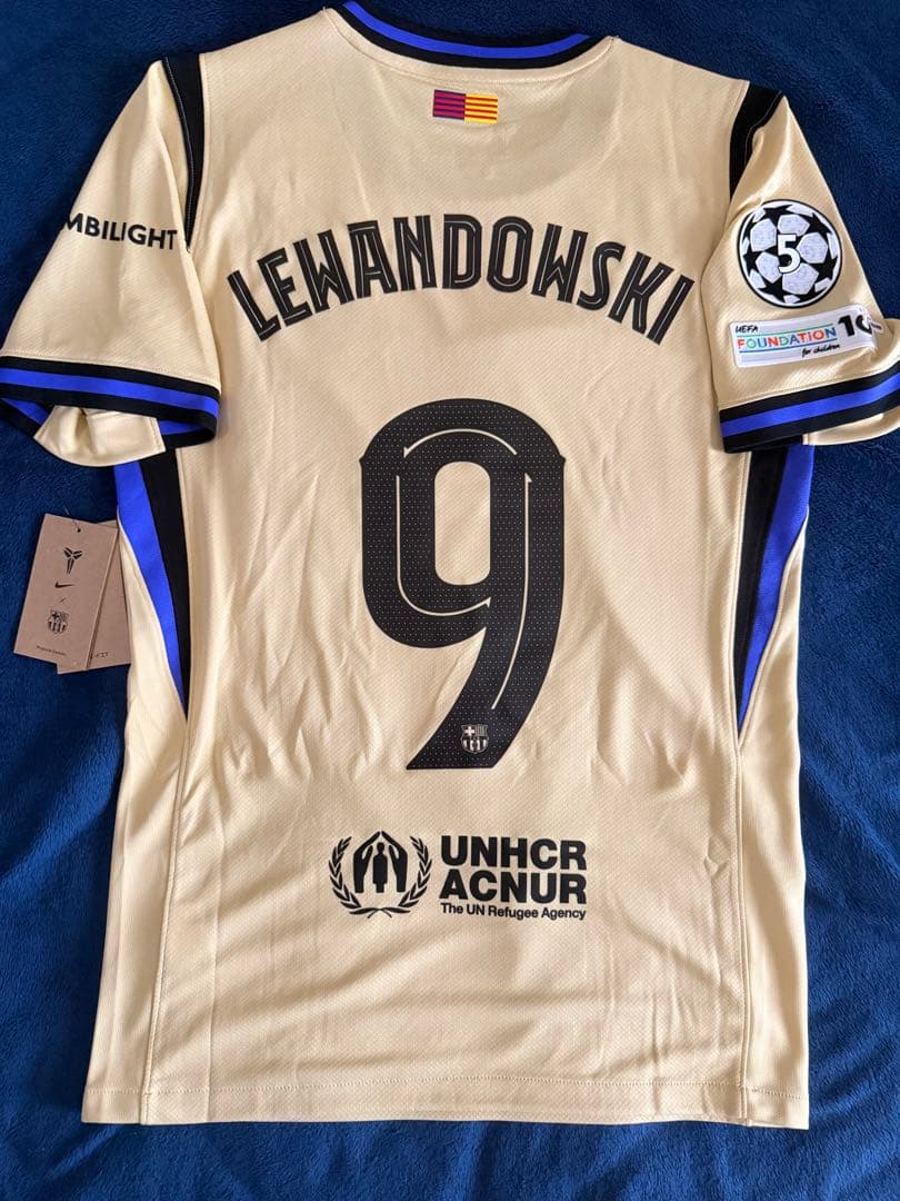 【即発送/正規品】レヴァンドフスキ　バルセロナ　アウェイ　ユニフォーム　2025