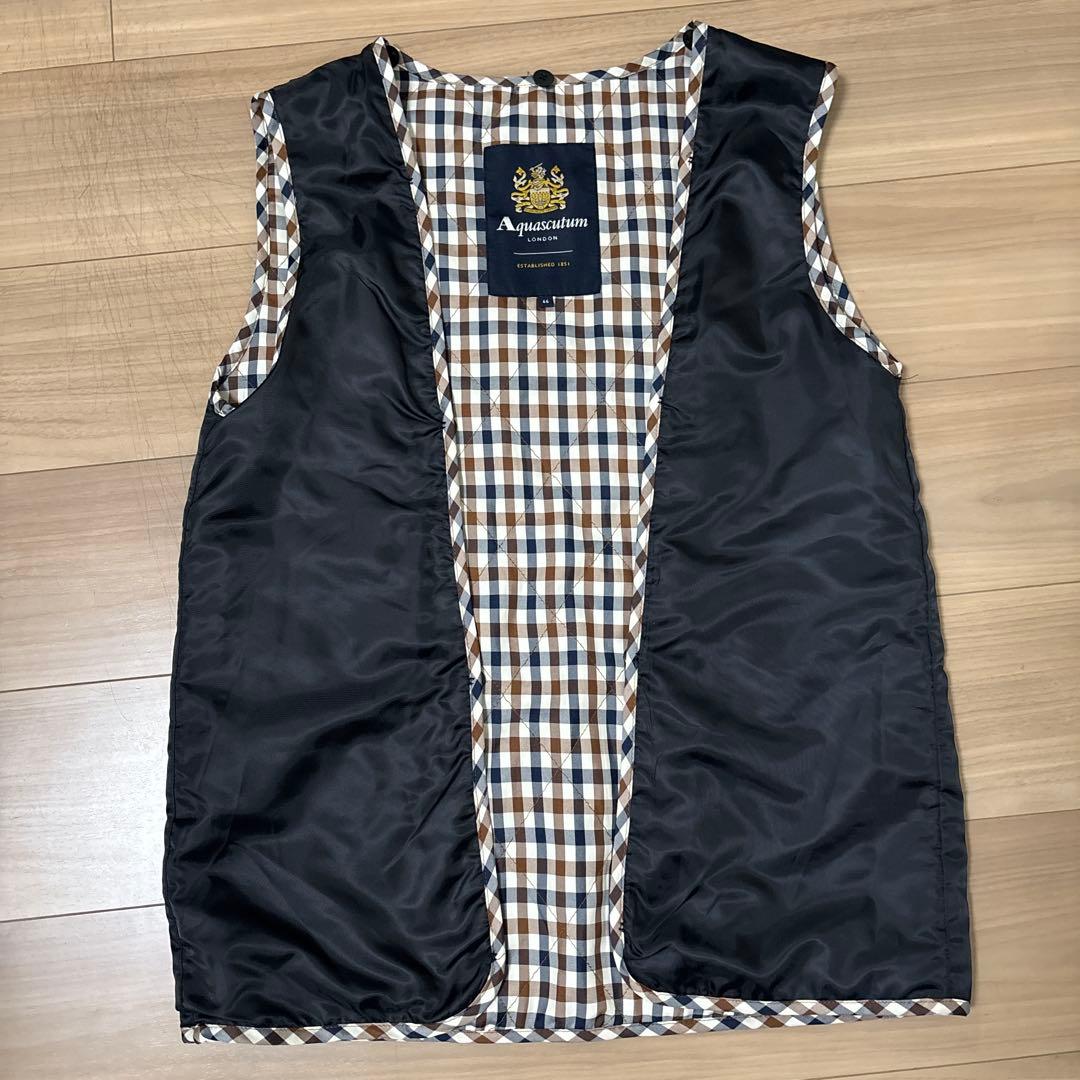 ［チーズ］Aquascutum ネイビー　トレンチコート