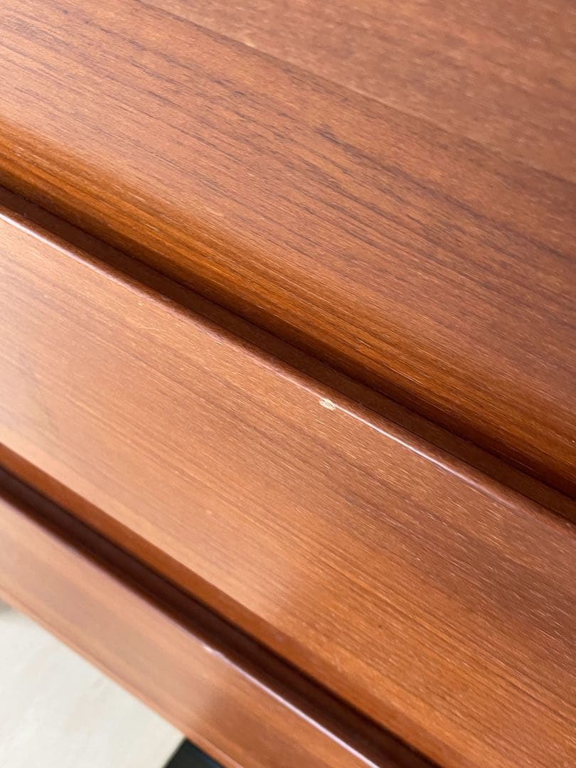 北欧　人気のチェスト　サイドボード　無垢材