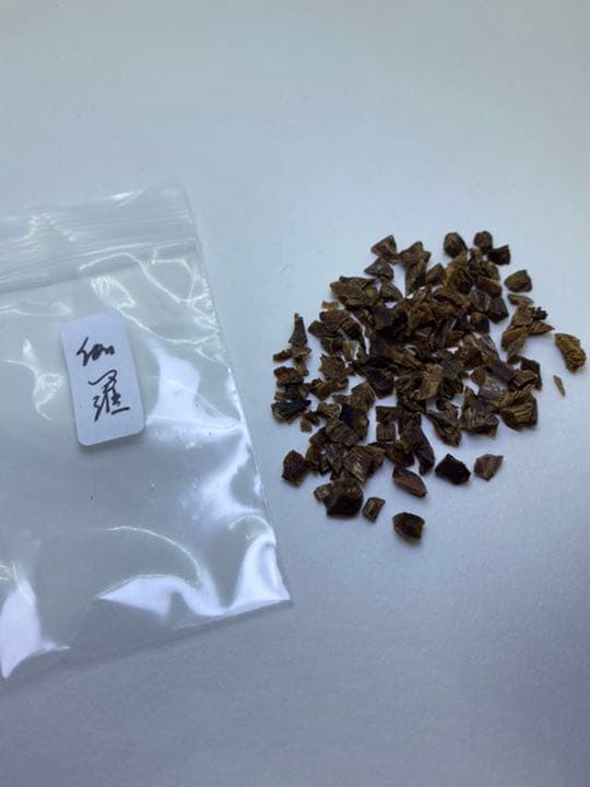 香木　六国五味　伽羅 刻み 2.758g  お香聞香 香道 伽羅沈香白檀 香道具