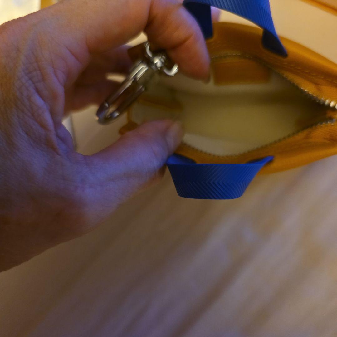 ルイヴィトンバックチャーム