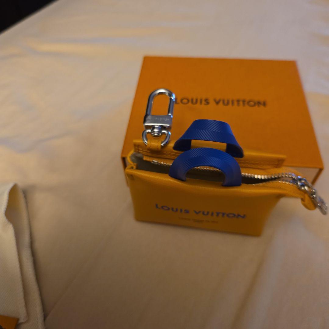 ルイヴィトンバックチャーム