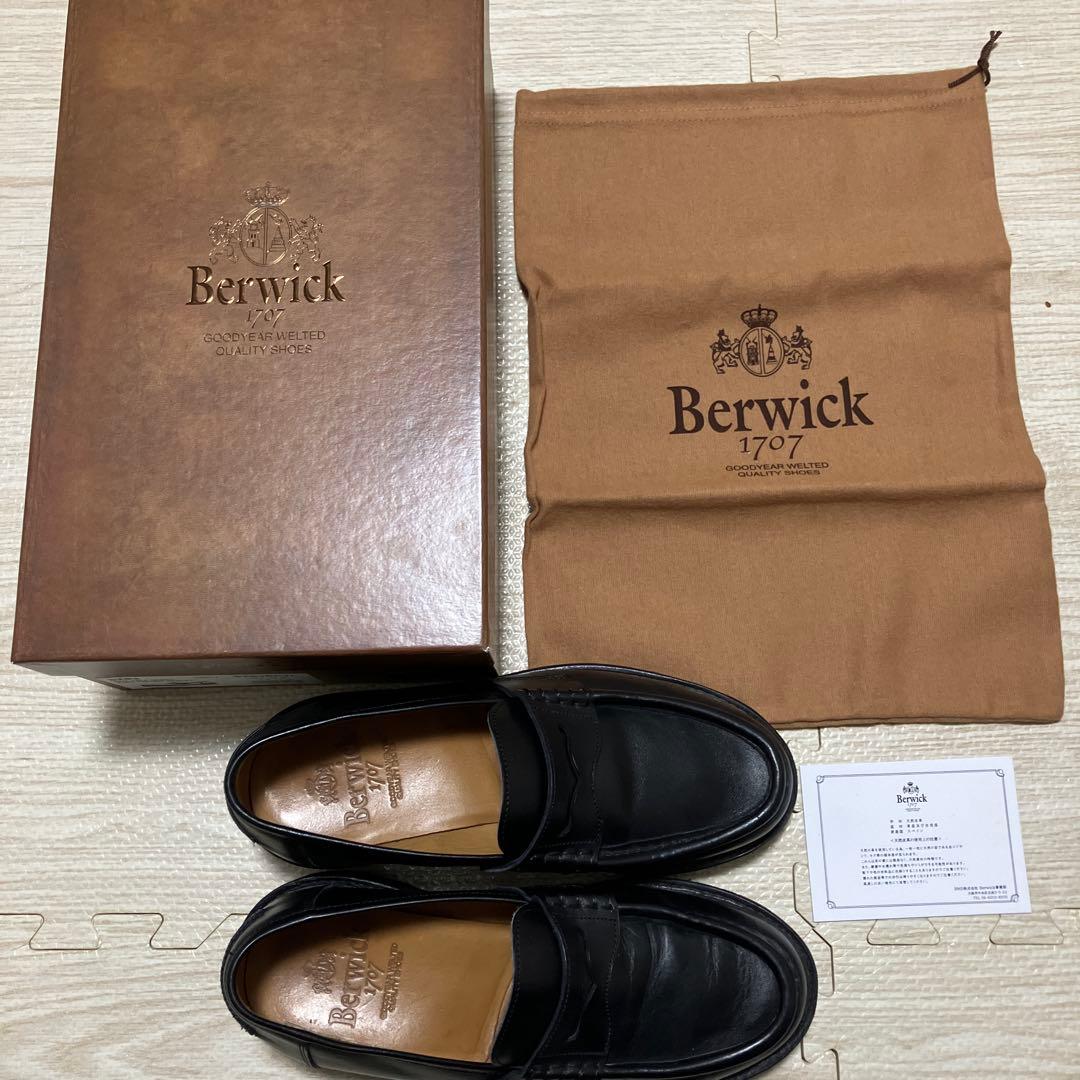 Berwick ローファー 5293