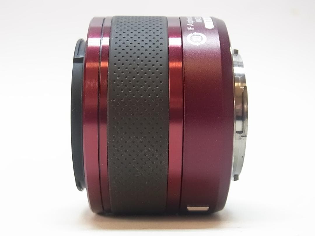 【カメラレンズ】ニコン1　Nikkor VR　10-30mm 赤