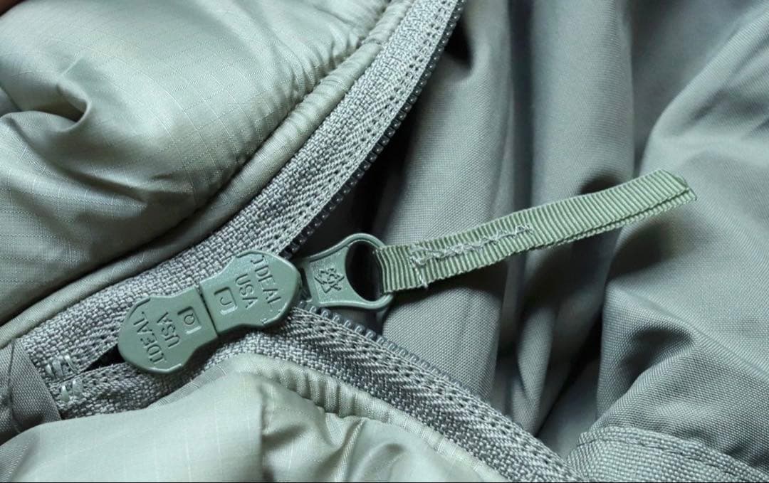 米軍実物ECWCS GEN3 Level7プリマロフトパンツM/R 新品