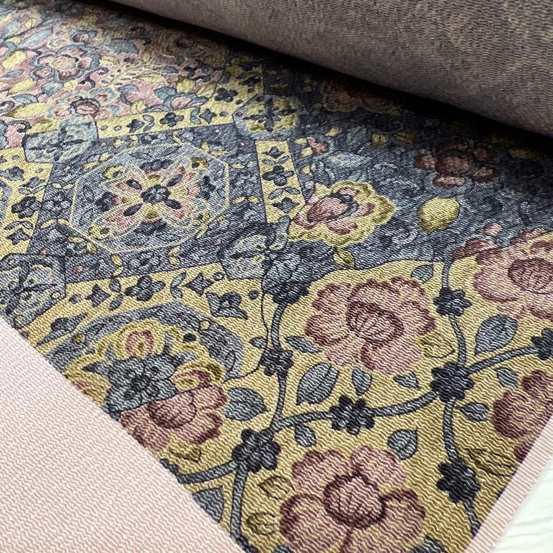 【高級ちりめん】　更紗模様　反物　正絹　ピンク　着物