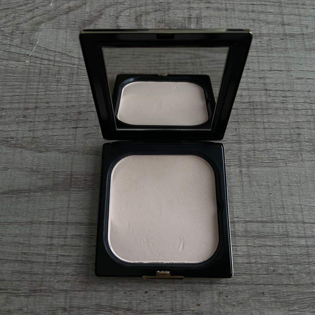 クレ・ド・ポー ボーテ　プードルコンパクトエサンシエルｎ（エレガントスリム）