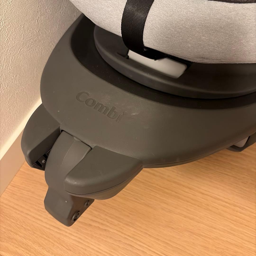 【美品】コンビ THE S ISOFIX エッグショック ZB-690