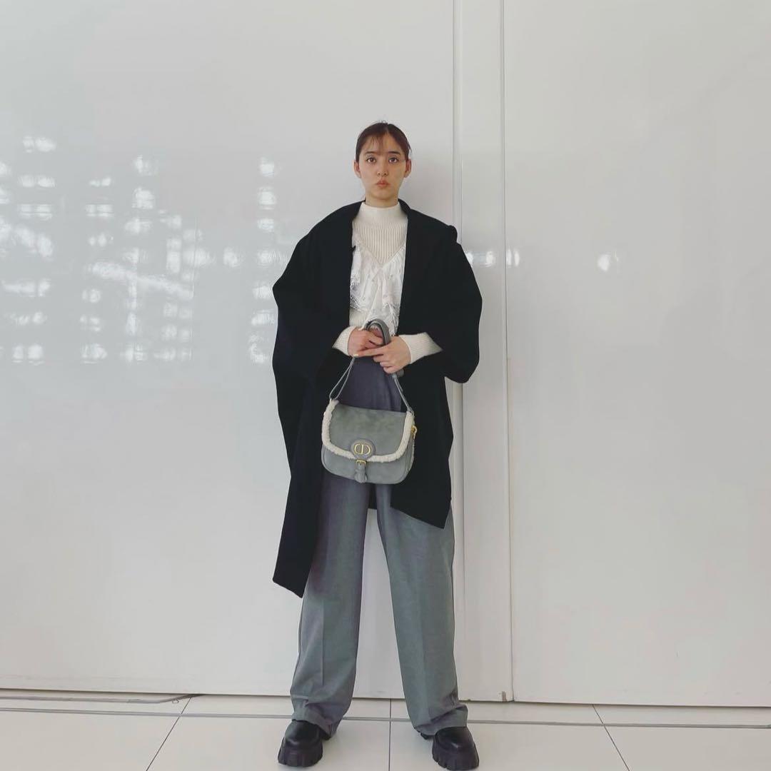 stunning lureスタニングルアー＊ストールポンチョコート（ホワイト）