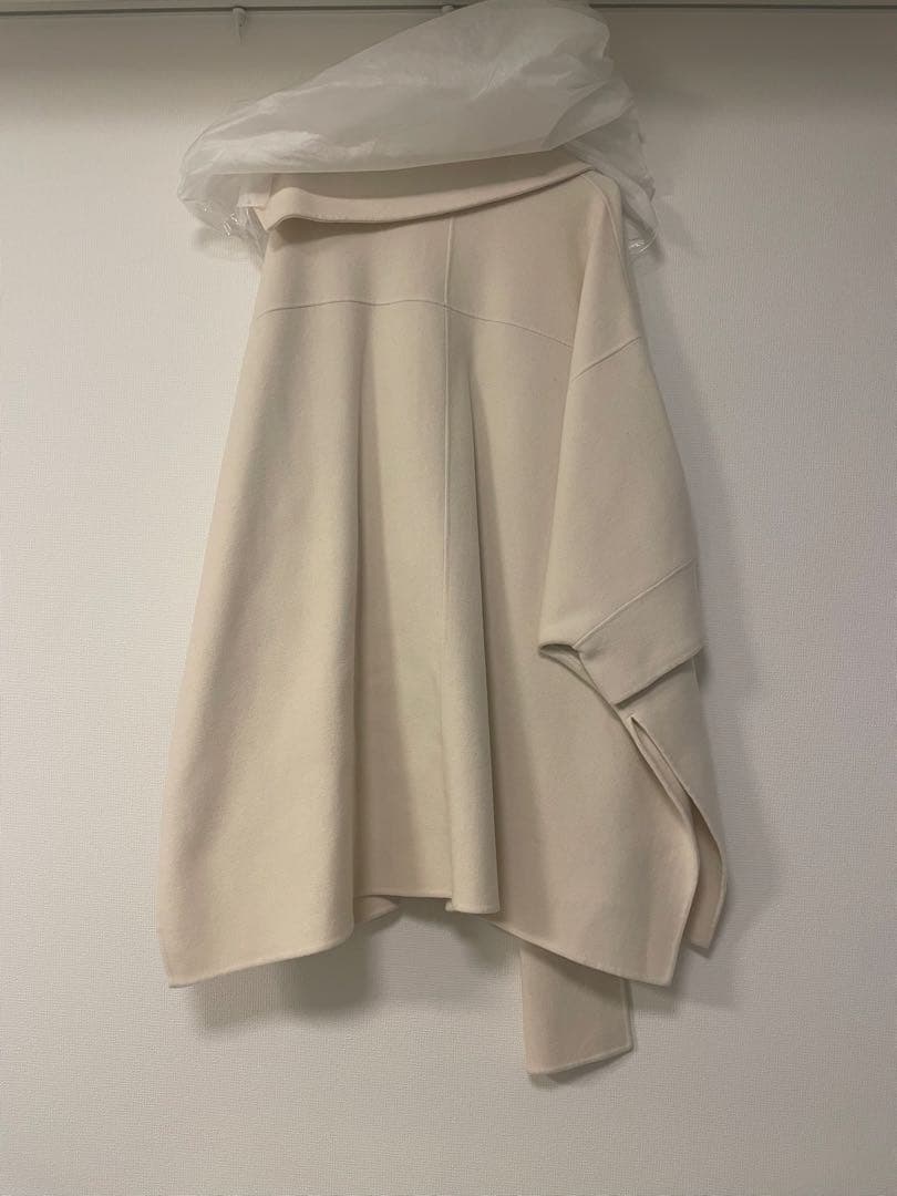 stunning lureスタニングルアー＊ストールポンチョコート（ホワイト）