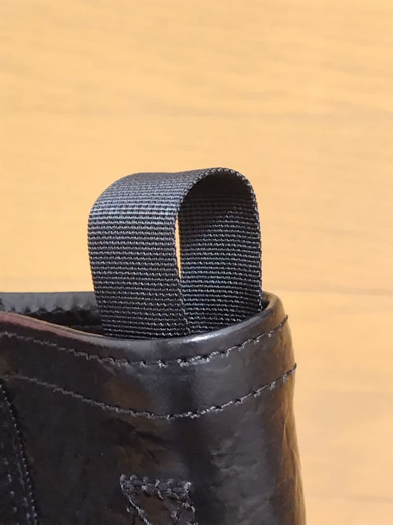 ナチュラルマウンテンモンキーズ マイスターシートレザーHAKU(箔)ブラック