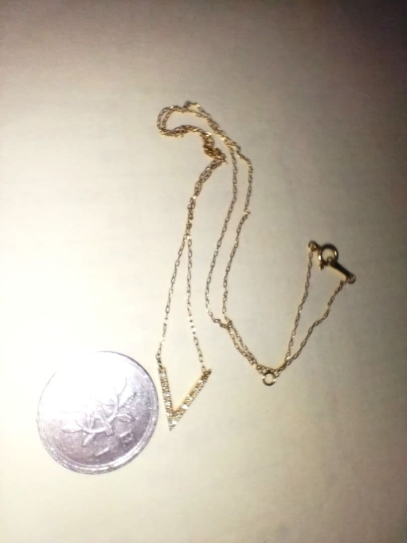 V チェーン　K18 ダイヤモンドネックレス