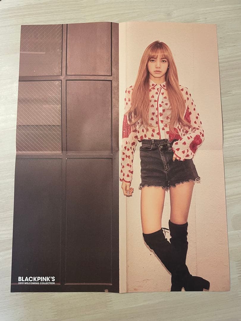 BLACKPINK’S 2019 WELCOMING COLLECTION