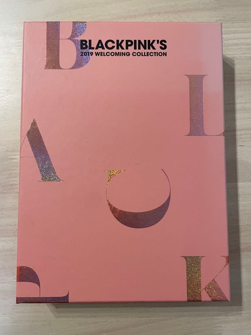 BLACKPINK’S 2019 WELCOMING COLLECTION