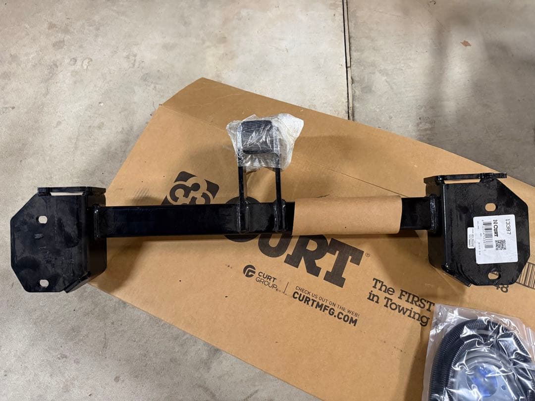  x3 g01用 ヒッチメンバー