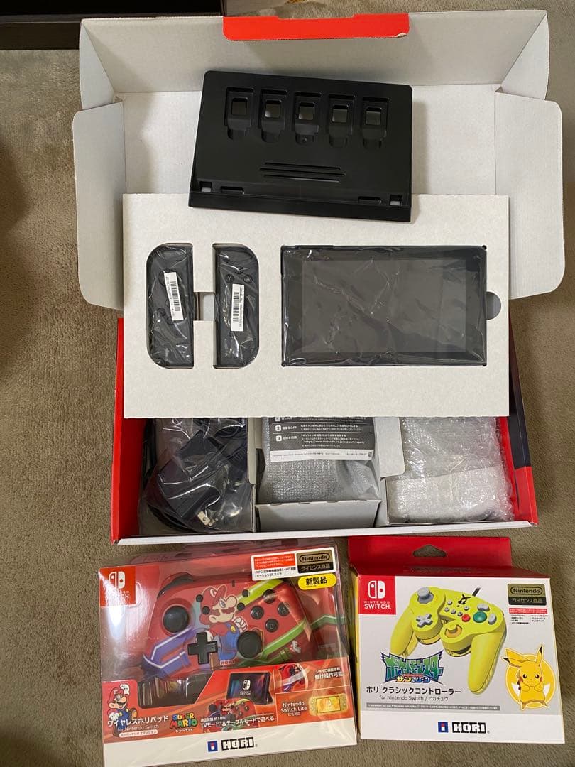 完品　Nintendo Switch 本体　付属品　完品コントローラー付き