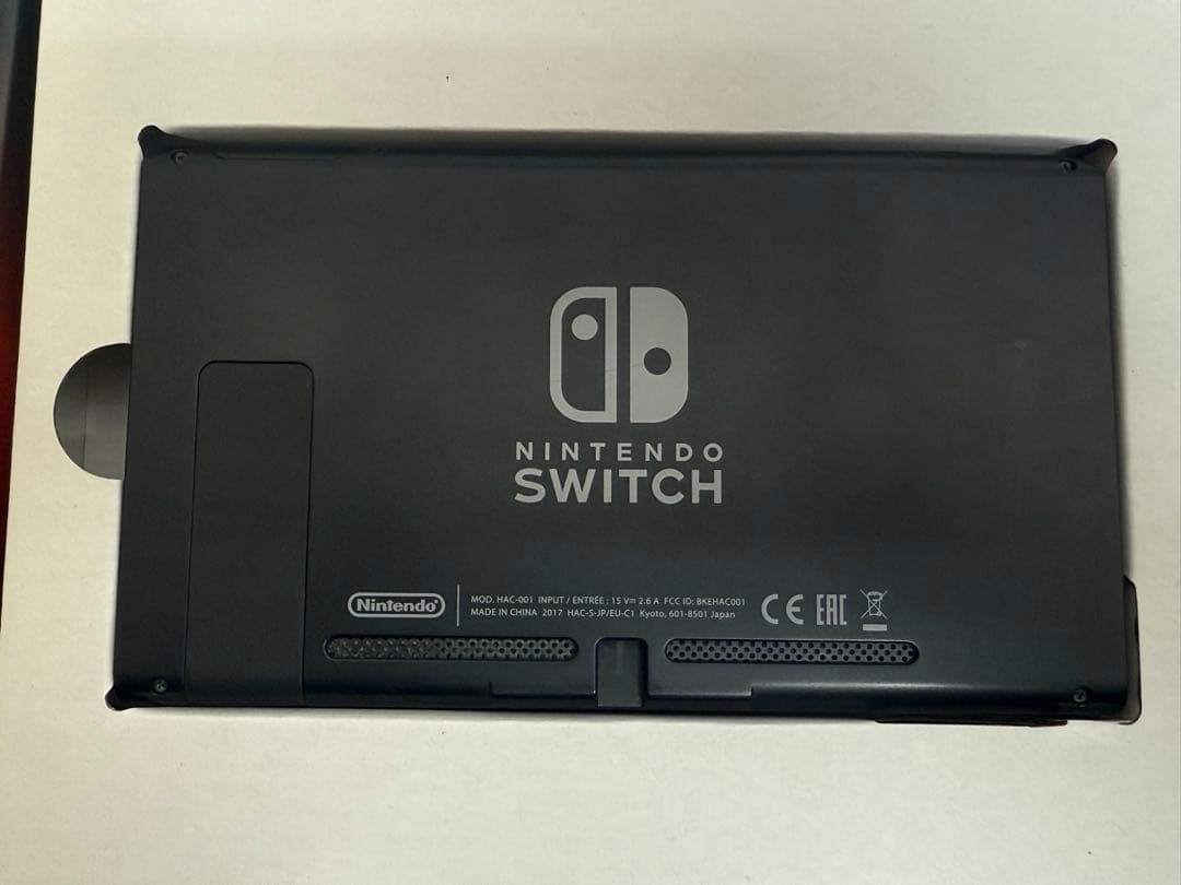【送料込み】通電確認済み★任天堂　switch Nintendo