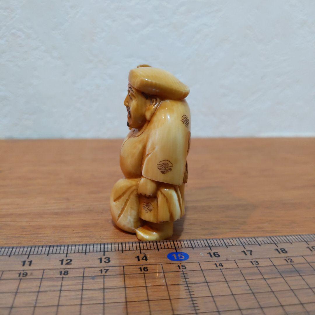 時代提物 七福神根付 天然素材 在銘(友正)【大黒様】高さ約5cm 重さ35ｇ