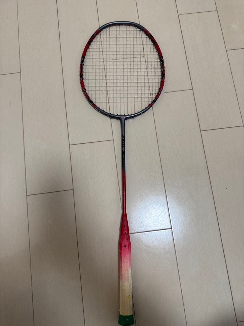 バドミントンラケット レッド ブラック 4U1-2713