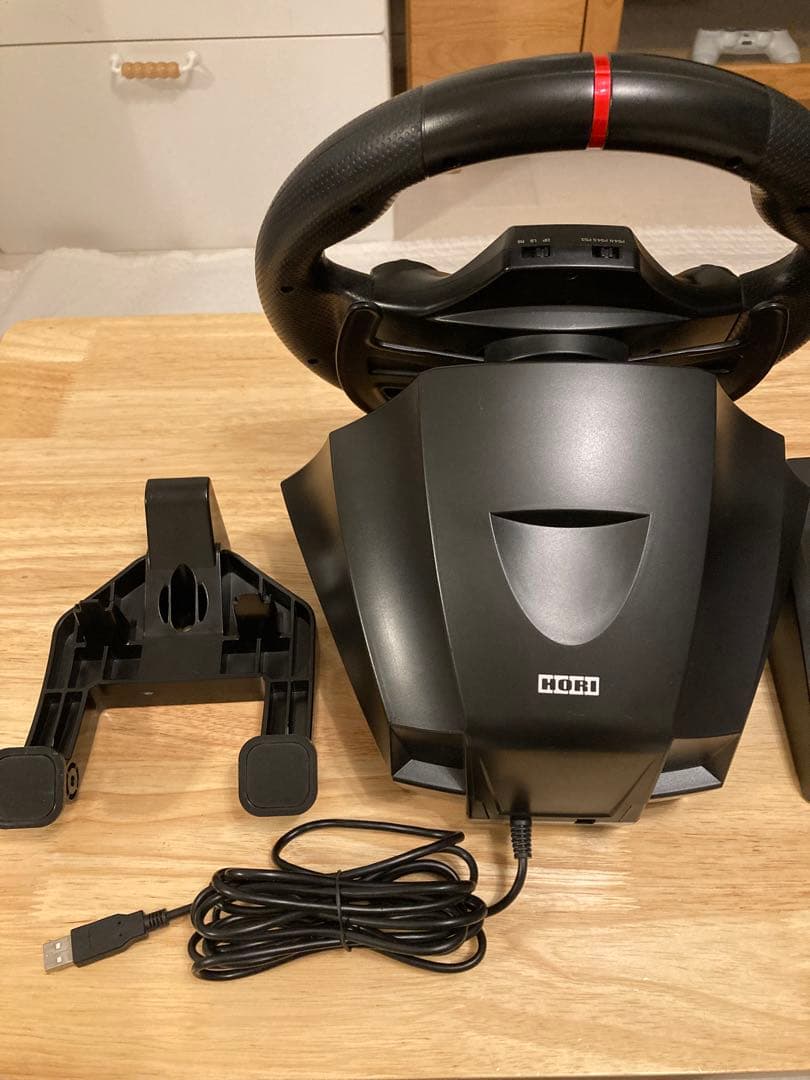 美品　レーシングホイールエイペックス for PlayStation3/4/PC