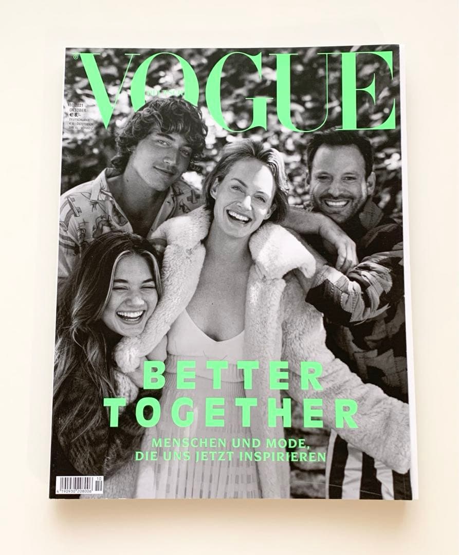 女性情報誌 Vogue Germany Oct 2021 Amber Valletta