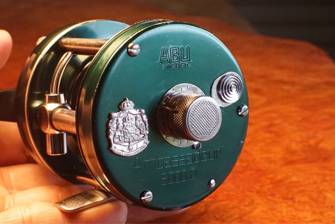 ABU アンバサダー 5000D メンテ済 フレーム修正済