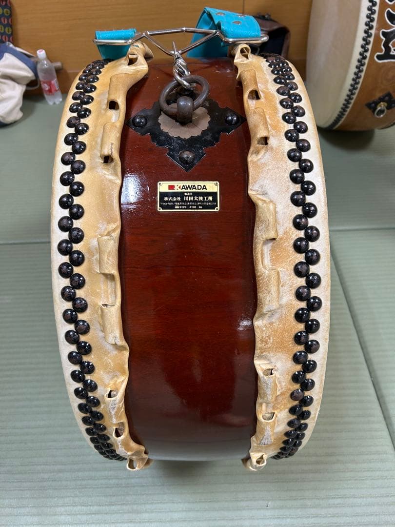 川田太鼓　2尺平太鼓　青色担ぎストラップ付き　※お値下げしました。