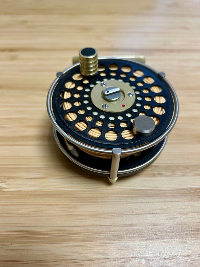 アリハートフライリールF2