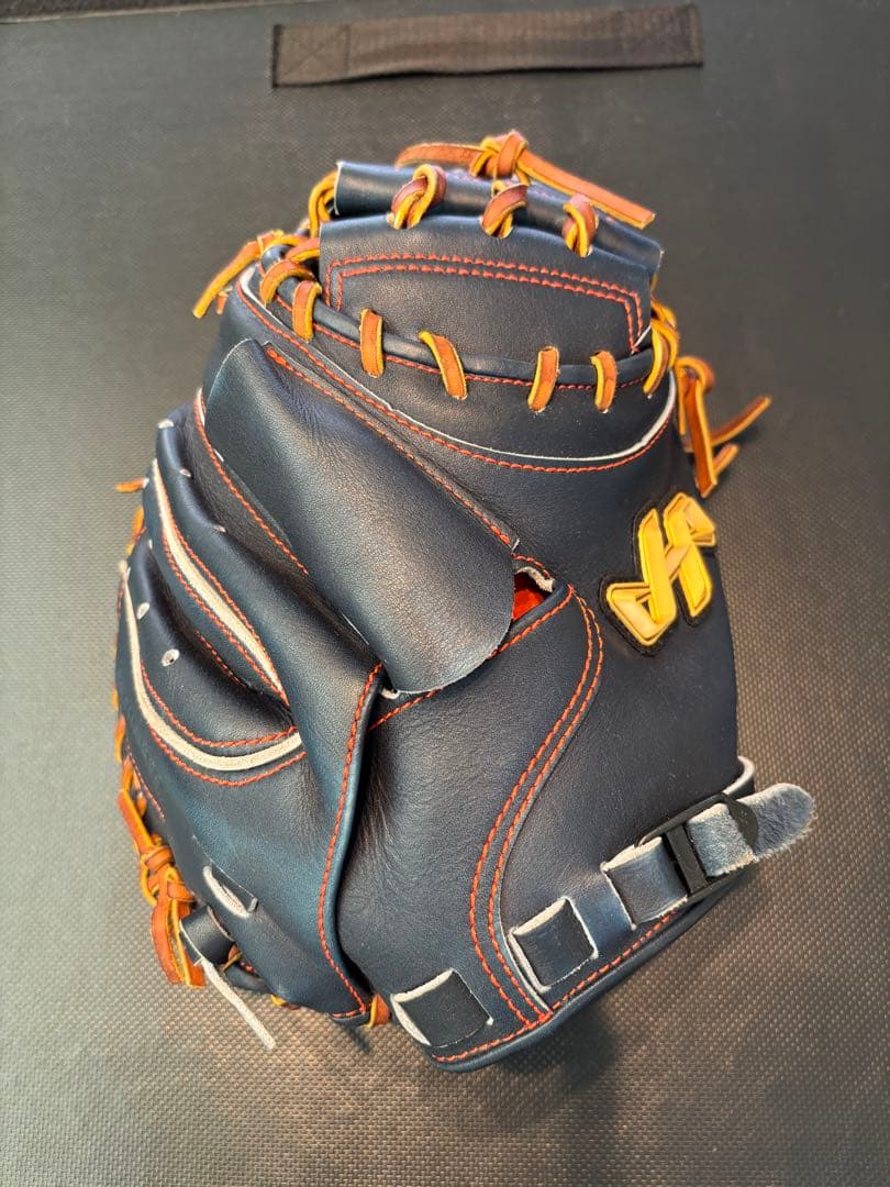 美品　ハタケヤマ硬式キャッチャーミット　40周年限定　M９