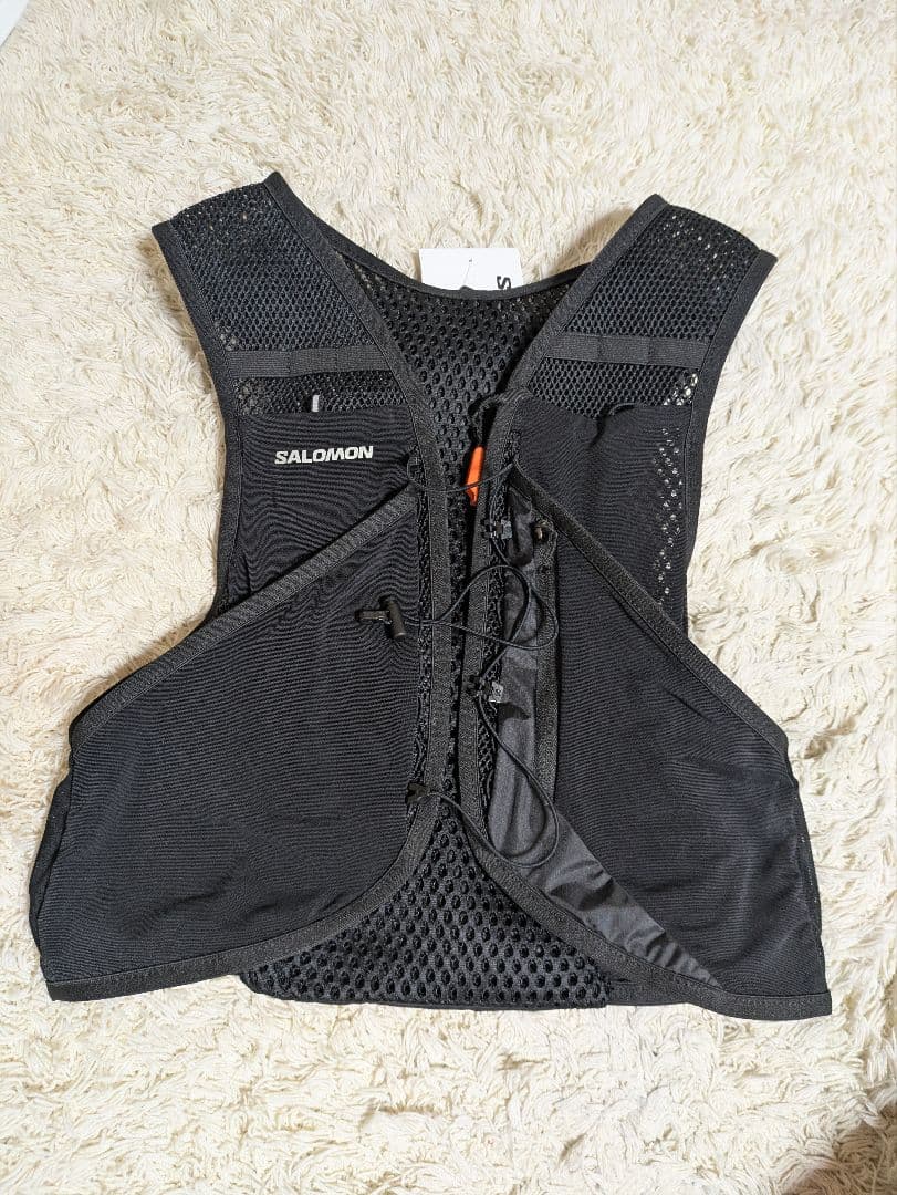 PIZZA　SALOMON ACTIVE SKIN 4 ベストXL