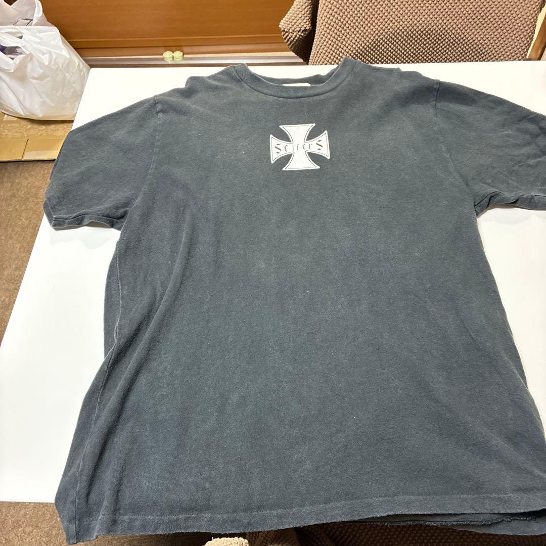 グレー 半袖 Tシャツ 十字架ロゴ L