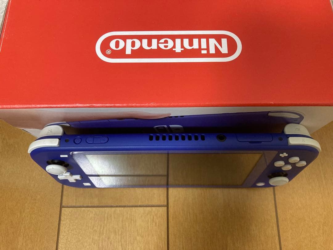 Nintendo Switch Lite ブルー 本体 箱付き・充電器付