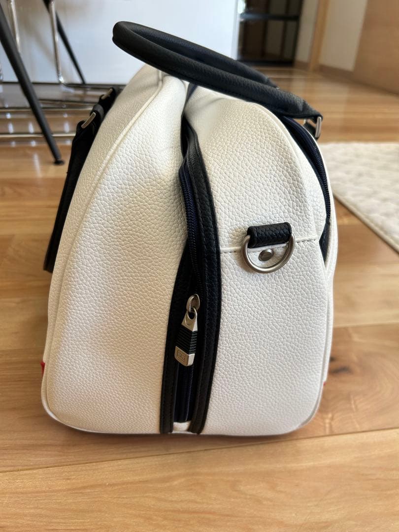 トミーヒルフィガー　ゴルフ　ボストンバッグ