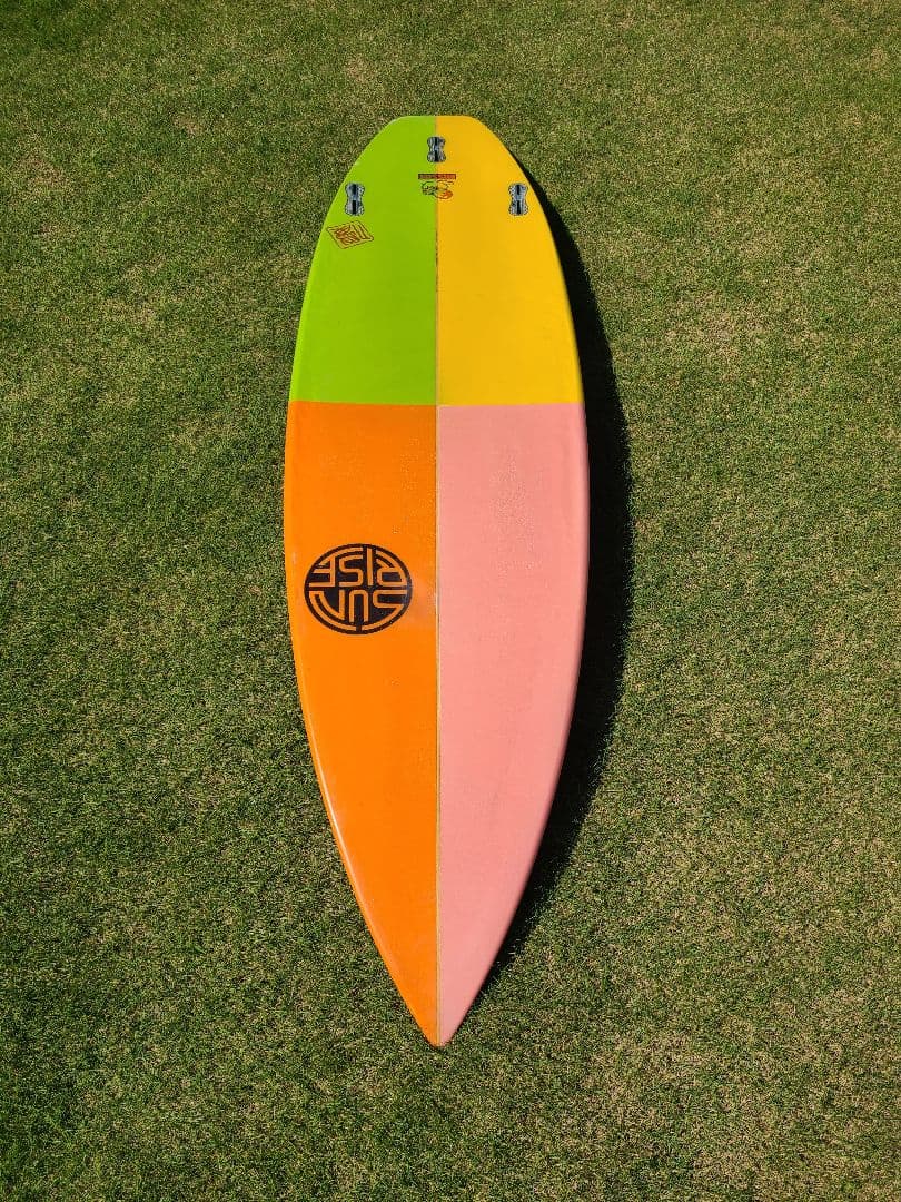 カラフルサーフボード(ショート)