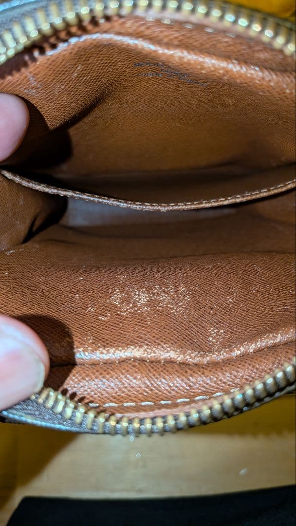 Louis Vuitton ショルダーバッグ　アマゾン