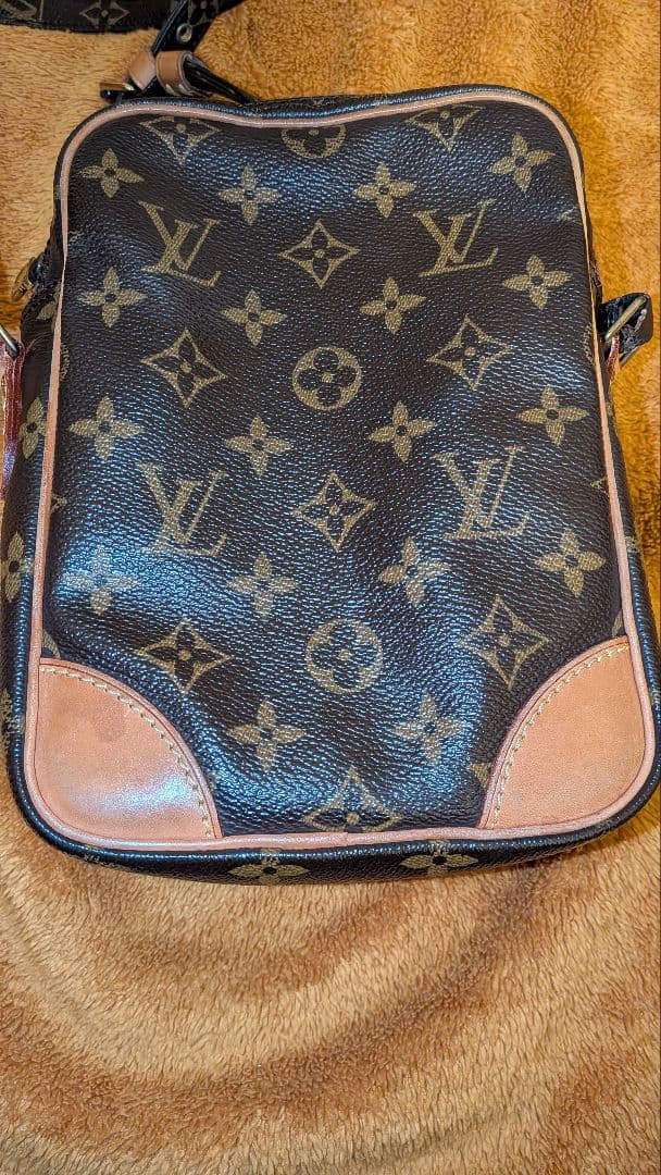 Louis Vuitton ショルダーバッグ　アマゾン