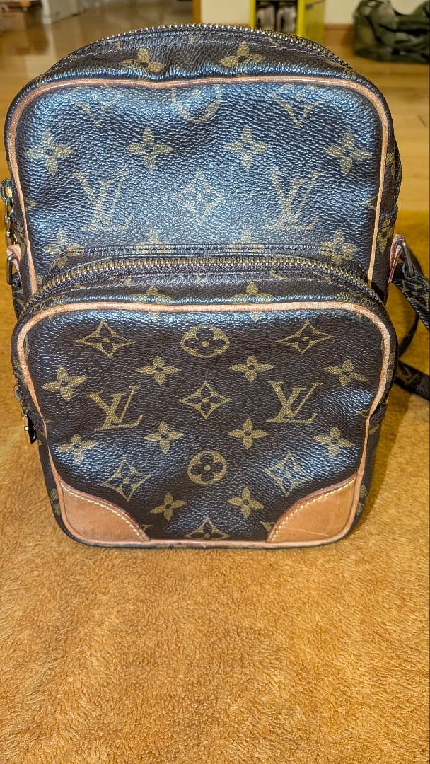 Louis Vuitton ショルダーバッグ　アマゾン
