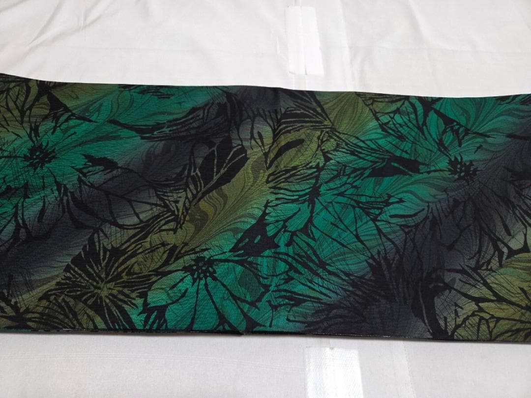 I2 シックな花模様 黒 緑 モダン ガード加工 全通 正絹 袋帯 O10
