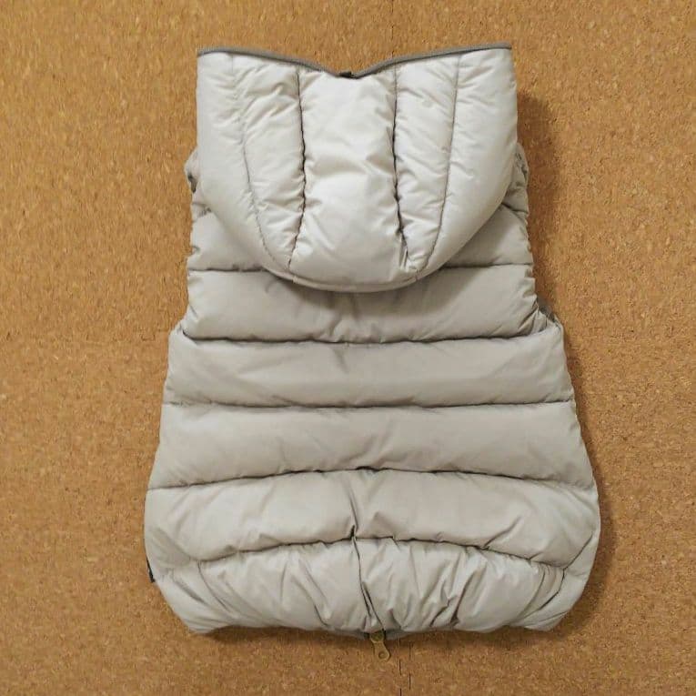 【新品 未使用】DUVETICA デュベティカ ダウンベスト フェベラトレ