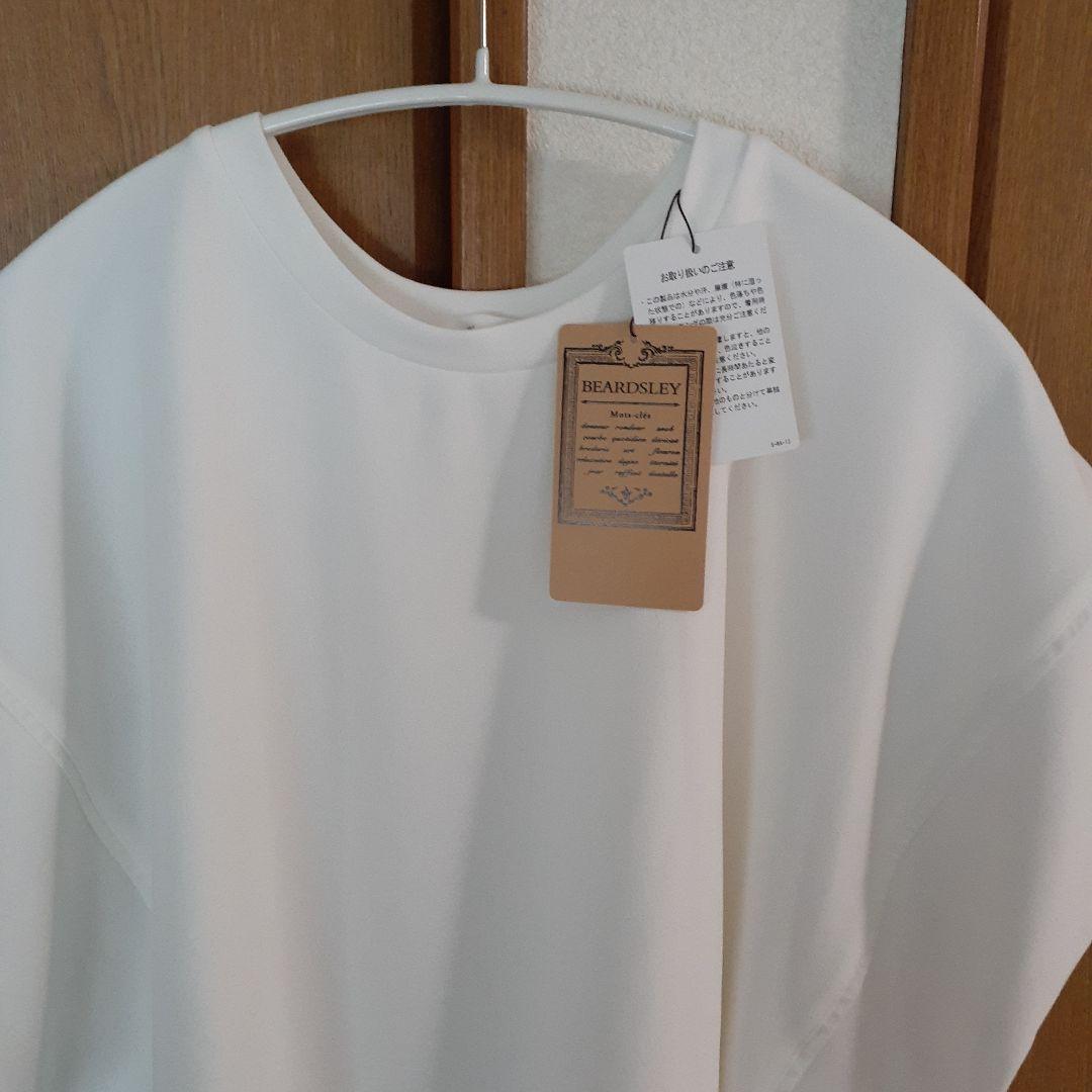 ビアズリーラウンドヘムプルオーバー