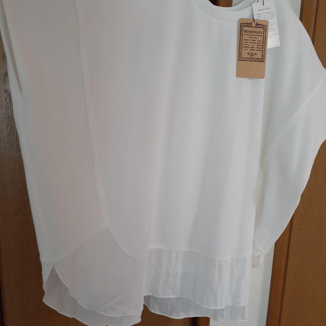 ビアズリーラウンドヘムプルオーバー