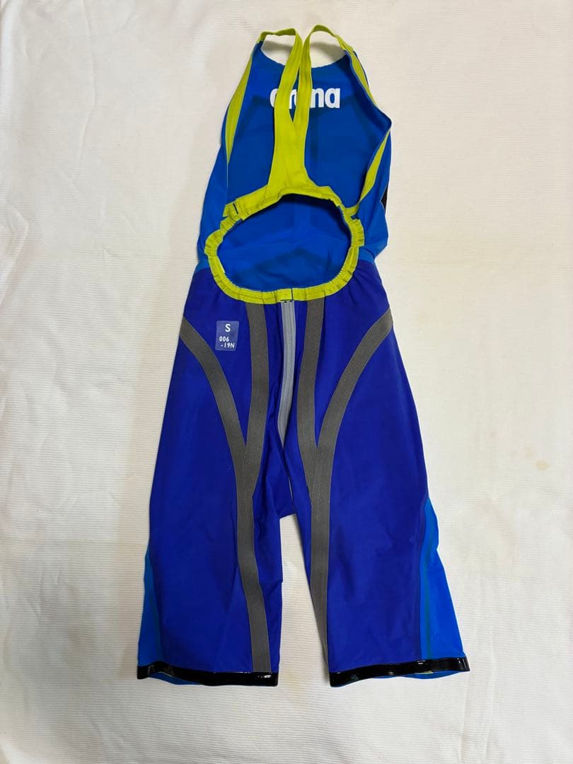 競泳水着　arena アクアフォースX CP