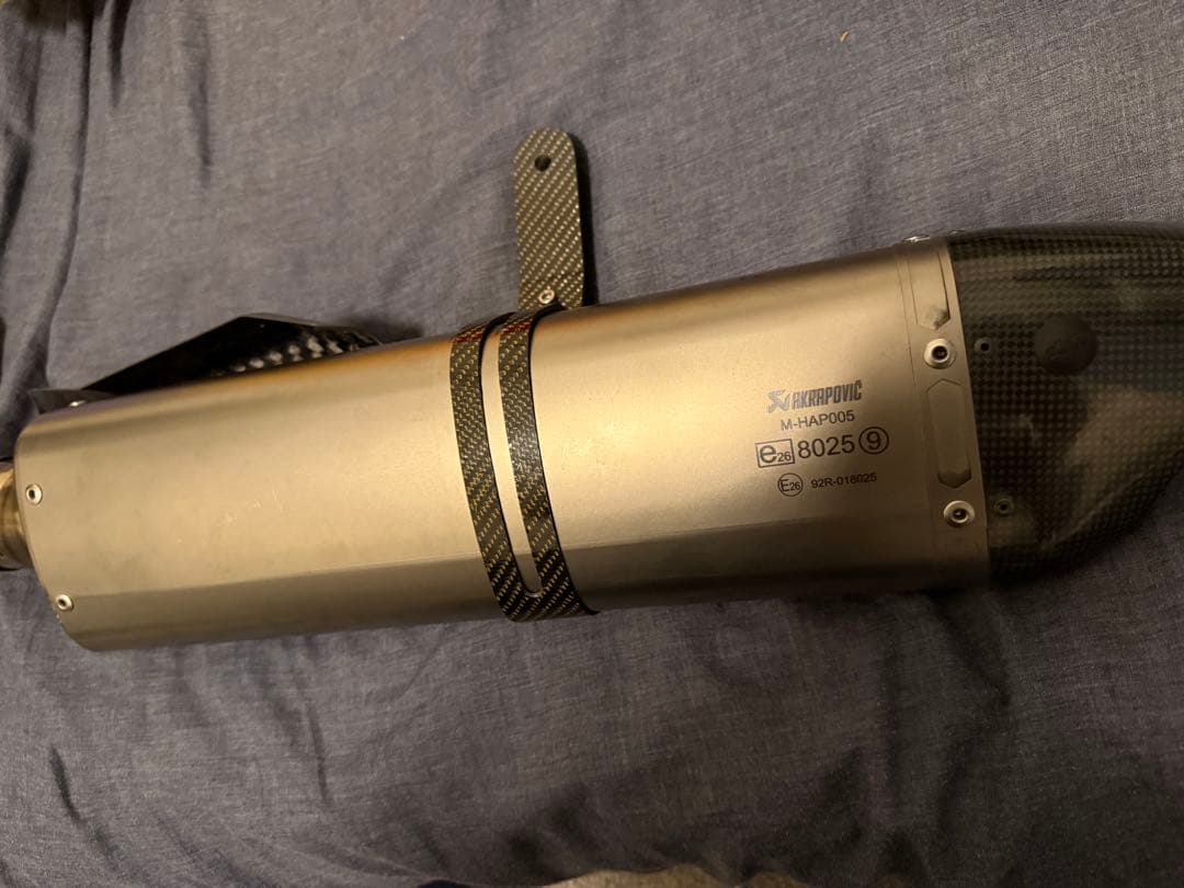 YZF-R1 2015～ AKRAPOVIC マフラー呑みの販売可,値段交渉可