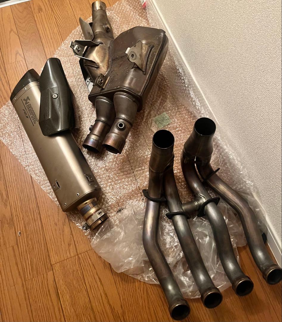 YZF-R1 2015～ AKRAPOVIC マフラー呑みの販売可,値段交渉可