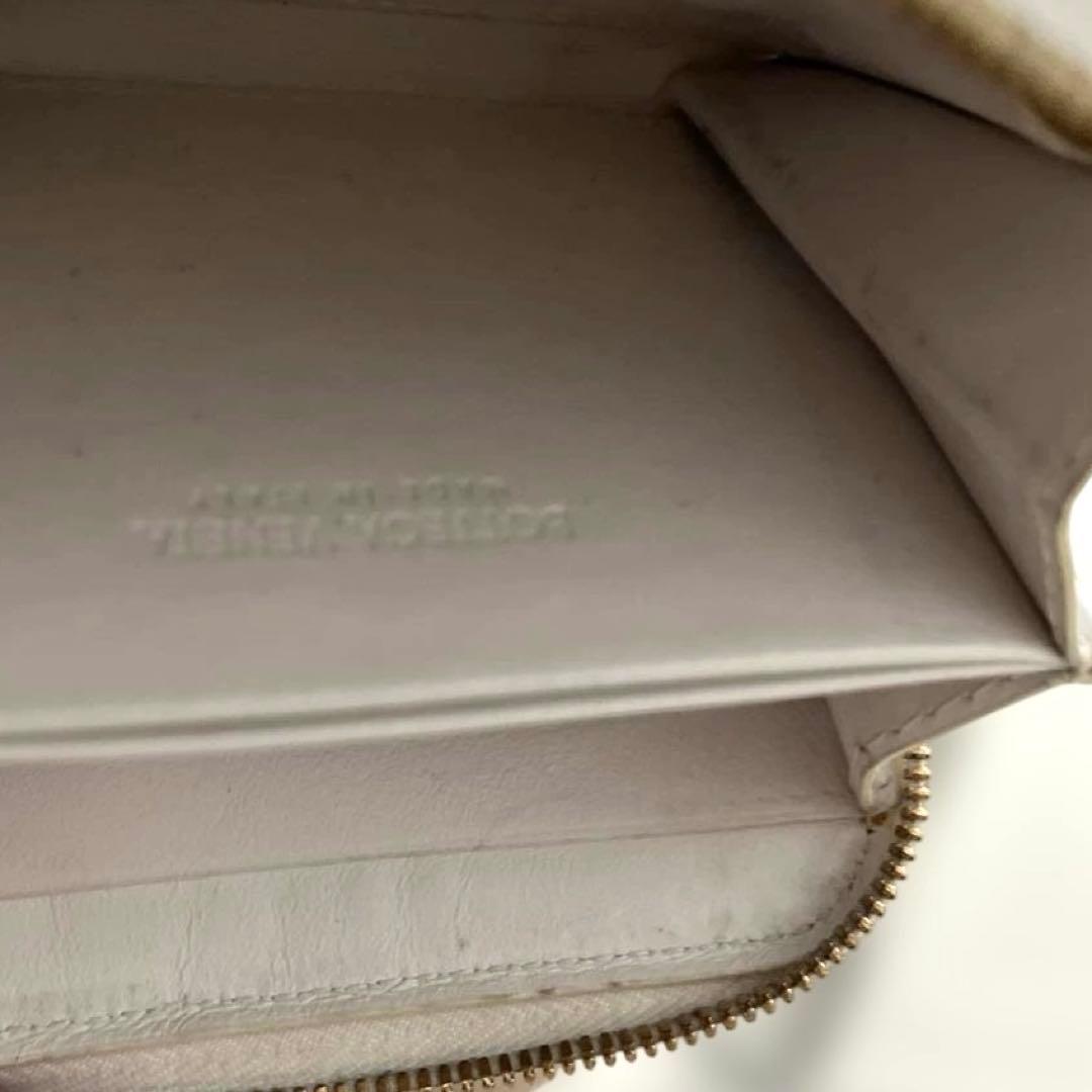 ボッテガヴェネタ ケース ラウンドジップ マキシイントレチャート