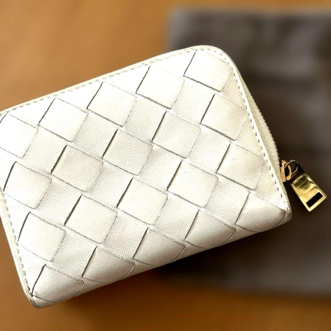 ボッテガヴェネタ ケース ラウンドジップ マキシイントレチャート